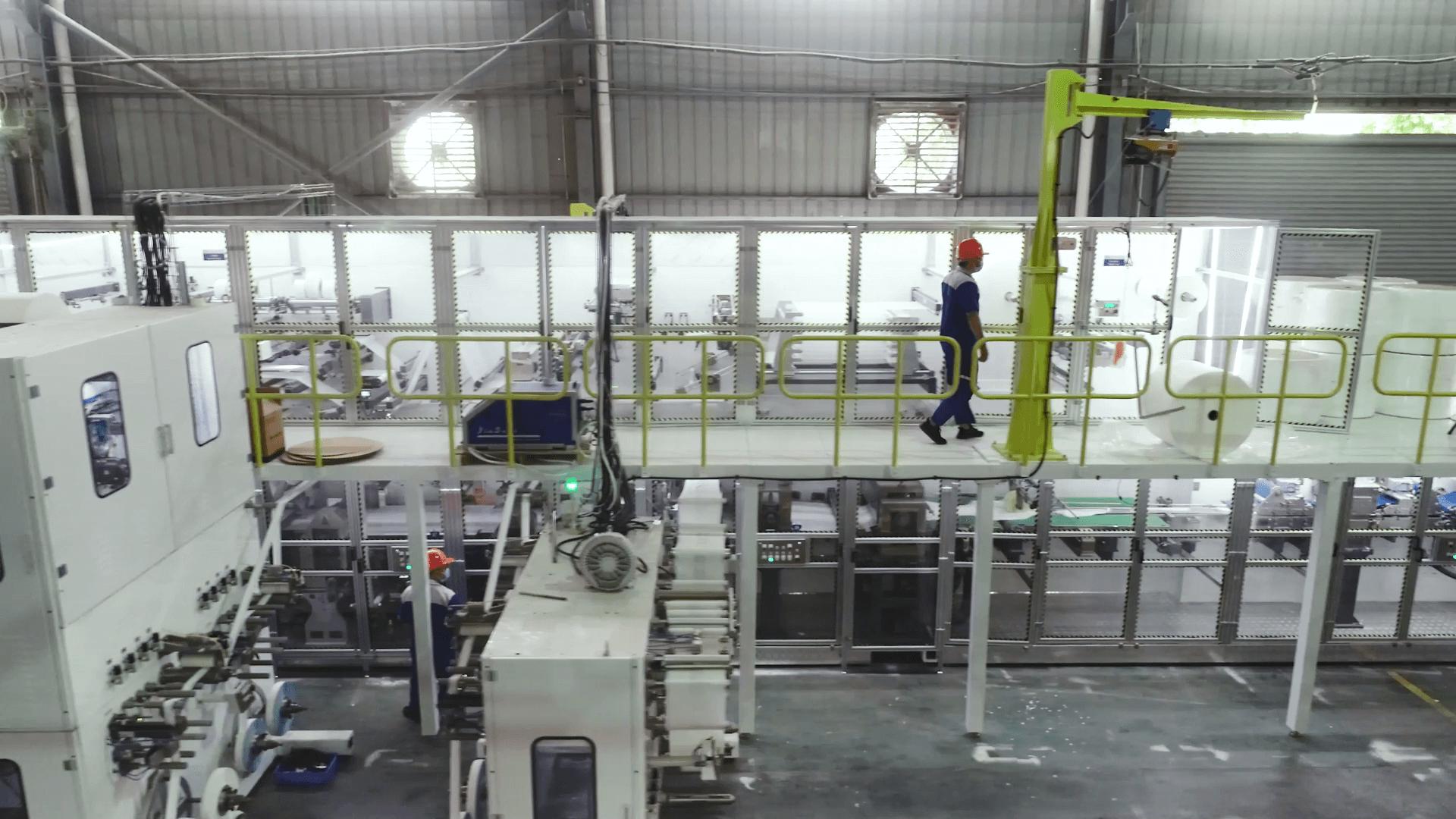 半自動嬰兒紙尿褲機器